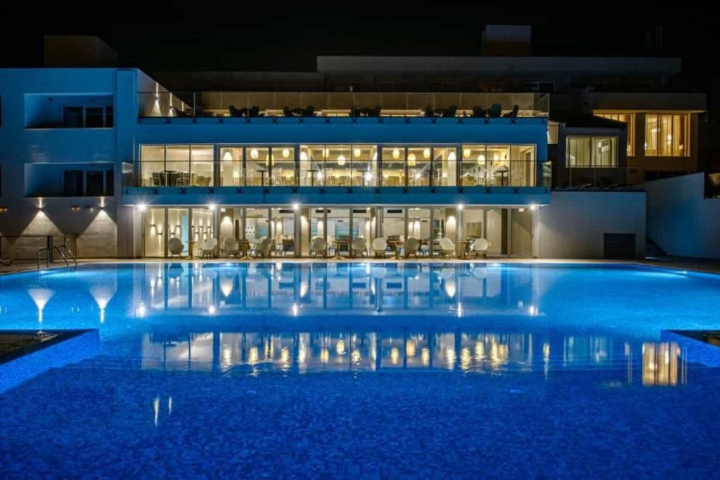 Hotel Sunce, Sokobanja - Spoljašnji bazen noću