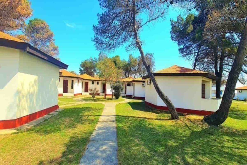 Ada Bojana, Ulcinj (Crna Gora) - L deo (standard) položaj pogled vrt